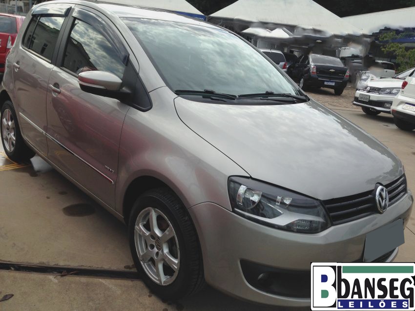 ​Volkswagen Fox Prime 1.6 Mi Total Flex 8V 5p Ano 2012/2013